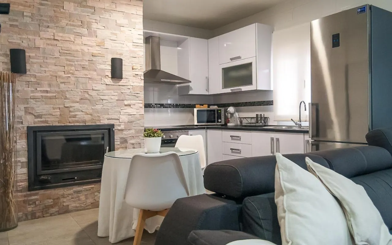 בית נופש הוילה Casa Nueva קאסורלה